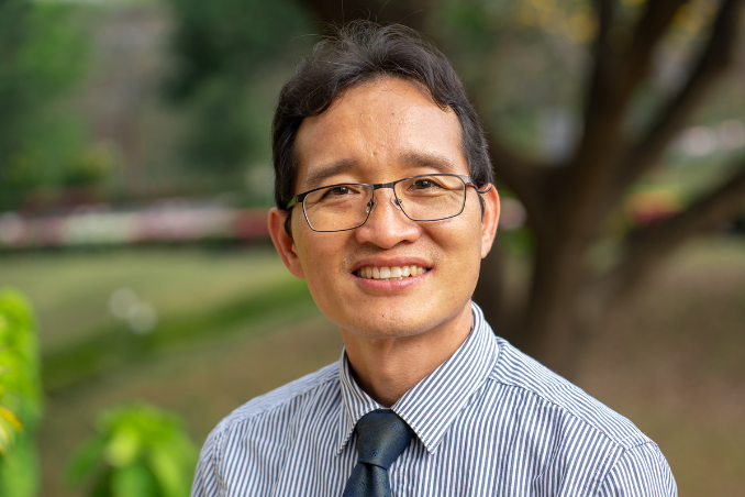Dr. Nakhon Kitjaroonchai (1)