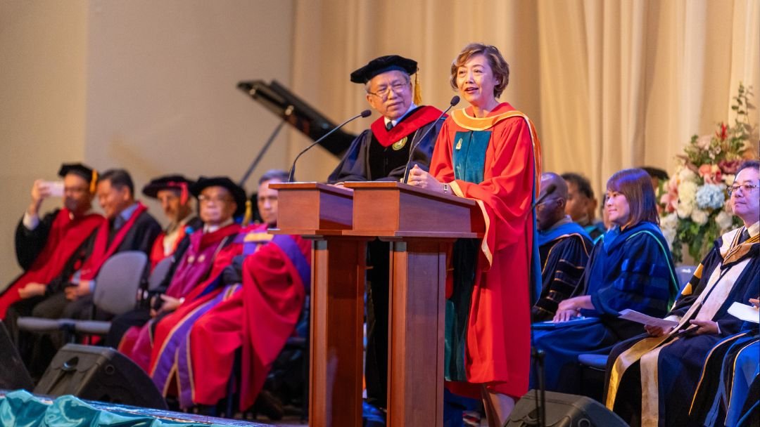 AIU Warmly Welcomes New President and New Students!