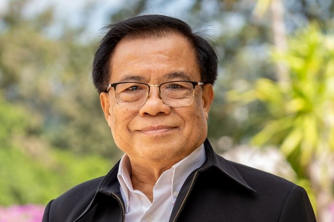 Dr. Boonrat Moolkeo