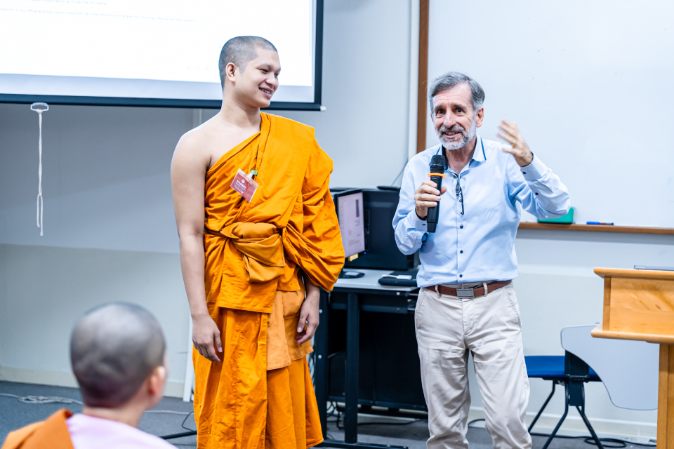 2024 Dr Vodell and student during presentation